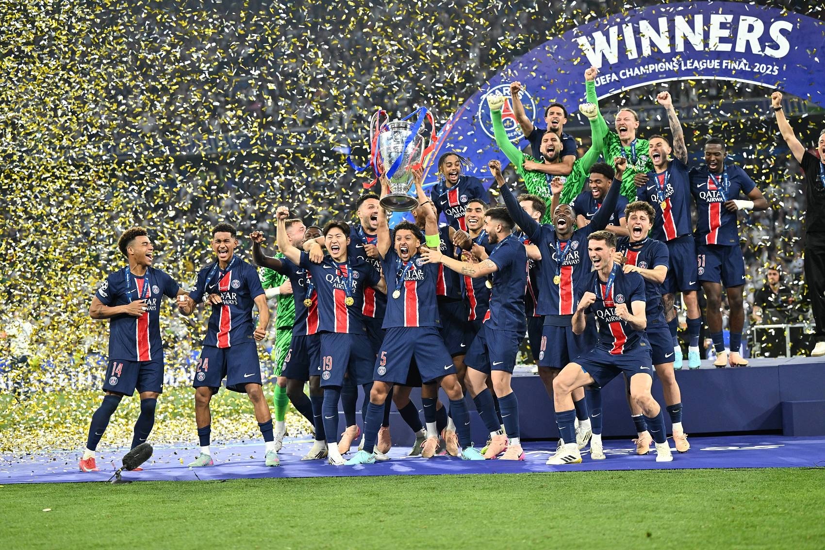 包含球队实力大PK！巴黎圣日耳曼对阵马德里竞技的词条